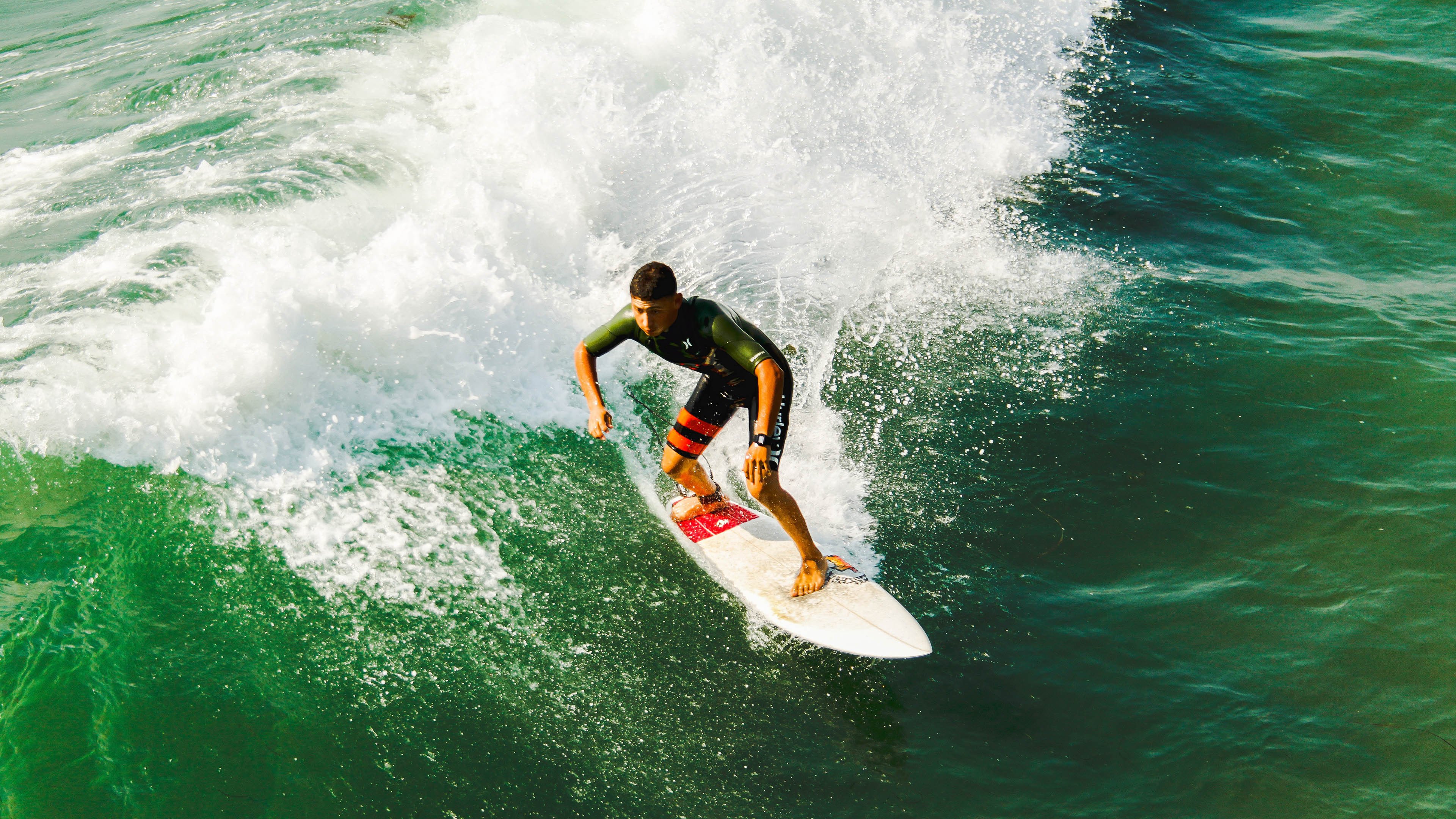 全国羽毛球锦标赛圆满落幕,新锐选手表现抢眼